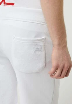 Alpha Industries MIT REISSVERSCHLUSSTASCHE - Shorts - Weiß 8 Alpha Industries MIT REISSVERSCHLUSSTASCHE - Shorts - Weiß -Alpha Industries 0acee70d05944332b0099b0d0bb2aa35