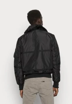 Alpha Industries Winterjacke - Black -Alpha Industries 360e24ae1d924e0e83472c08122d3b41