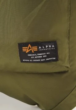 Alpha Industries LABEL HELMET BAG UNISEX - Umhängetasche - Dark Olive 10 Alpha Industries LABEL HELMET BAG UNISEX - Umhängetasche - Dark Olive -Alpha Industries 3f88a309fee44601b8e4b2930b13a842