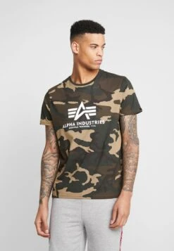 Alpha Industries CAMO - T-Shirt Print - Woodland Camo -Alpha Industries 685736d057574a0a943b2b5b856b6815 1
