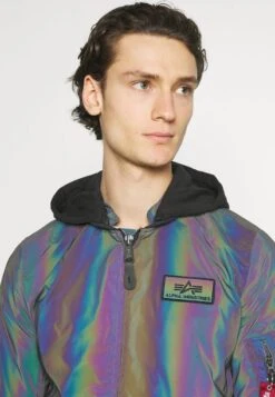 Alpha Industries RAINBOW REFLECTIVE - Bomberjacke - Rainbow/reflective -Alpha Industries 6f3dcdaea6874bc69b8f33bffb3ecdc4