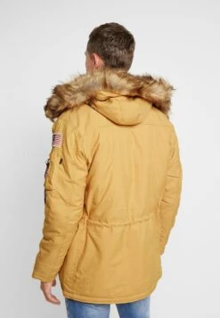 Alpha Industries Parka - Wheat -Alpha Industries 742ce9ff6ff34facbeb56ccba7ccbe8e