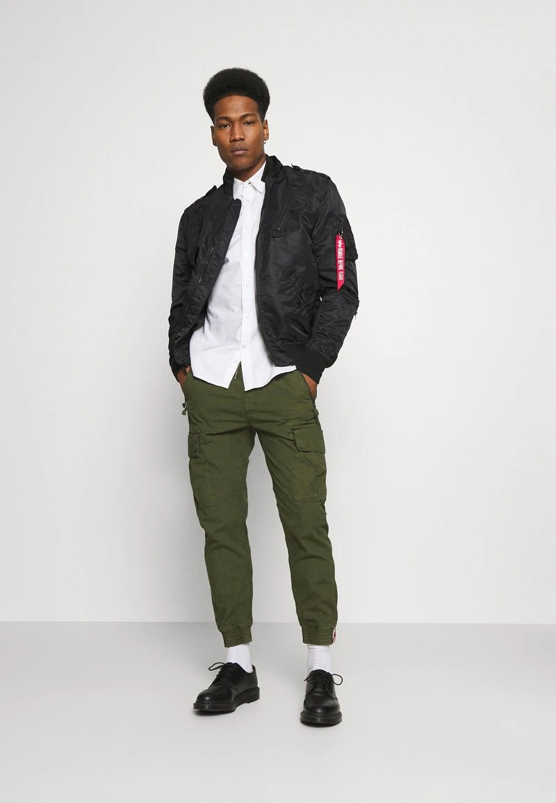 Alpha Industries Cargohose - Dark Olive 2 Alpha Industries Cargohose - Dark Olive – Bild 2