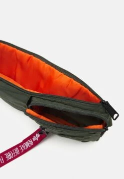 Alpha Industries CREW UTILITY BAG UNISEX - Gürteltasche - Sage Green -Alpha Industries 9901a2d781304665849e5401ebfc1f7f