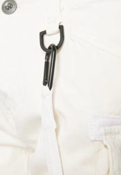 Alpha Industries UTILITY - Shorts - Jet Stream White -Alpha Industries a1748870512c40868b39fce8a4f9b340