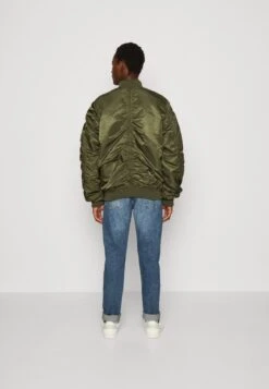 Alpha Industries MA-1 PUCKERED - Bomberjacke - Dark Olive 8 Alpha Industries MA-1 PUCKERED - Bomberjacke - Dark Olive -Alpha Industries ac22b98930c54174a376ccd13f335f4d