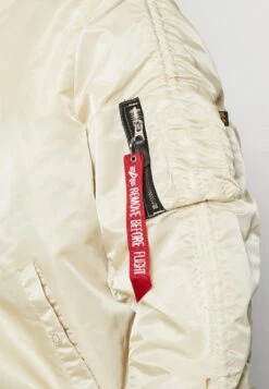 Alpha Industries MA-1 PUCKERED - Bomberjacke - Vintage White -Alpha Industries b7660e1f119047b08ac1c5c33502bf9e