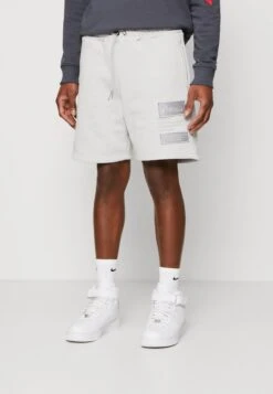 Alpha Industries PATCH - Shorts - Pastel Grey