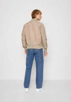 Alpha Industries MA-1 - Bomberjacke - Vintage Sand -Alpha Industries cd529c3ee5824991b3d392aadabe7b58