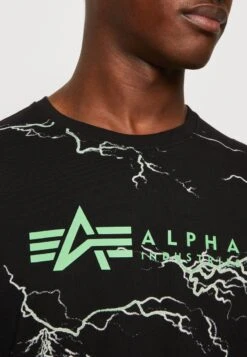 Alpha Industries LIGHTNING - T-Shirt Print - Black/poison Green -Alpha Industries db99c2a332e2401ca687eedb3bfab841