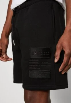 Alpha Industries PATCH - Shorts - Black -Alpha Industries fbbdec64e4a742f7b19234a9a23bf218